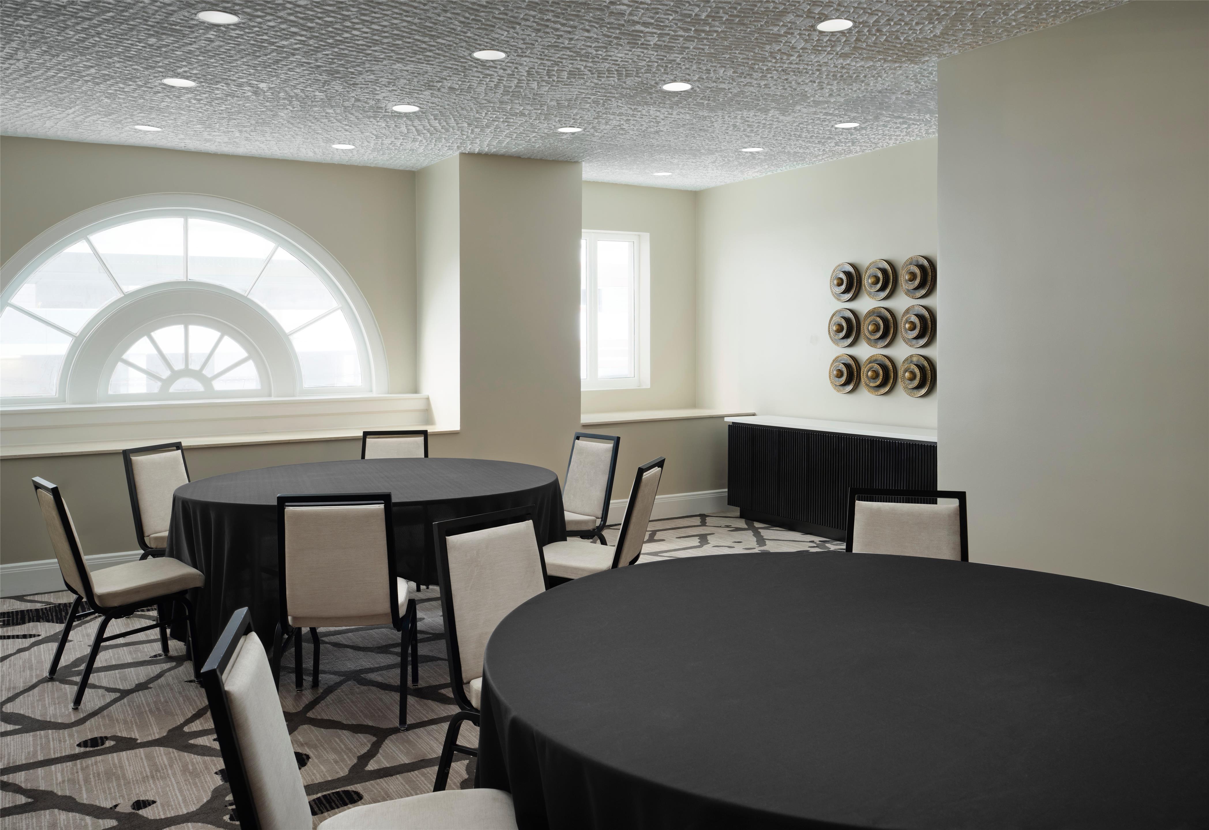 Meeting Room | Hotel Flor Tampa Downtown, Tapestry Collection by Hilton