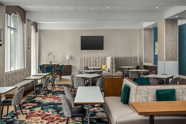 Amenities - Hampton Inn French Quarter Market Area New Orleans