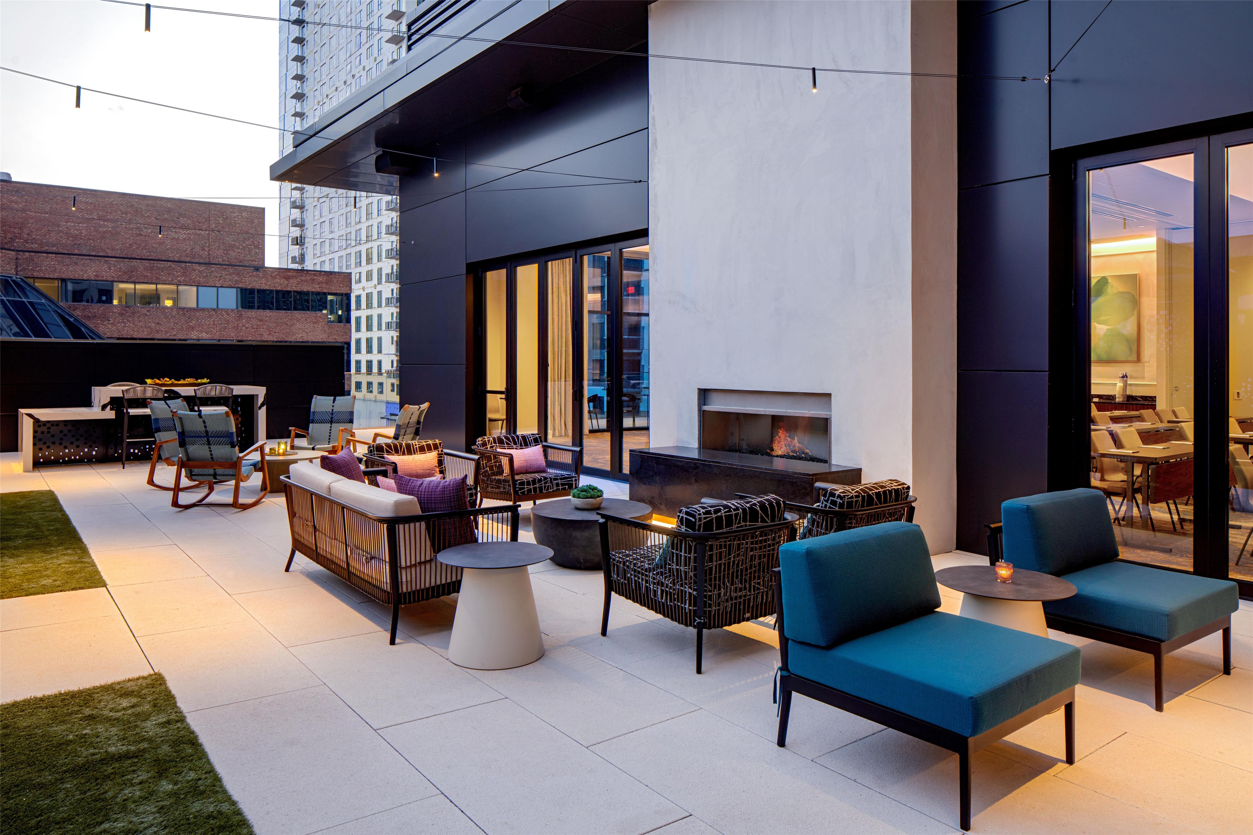 Exterior | Tempo By Hilton Nashville Downtown