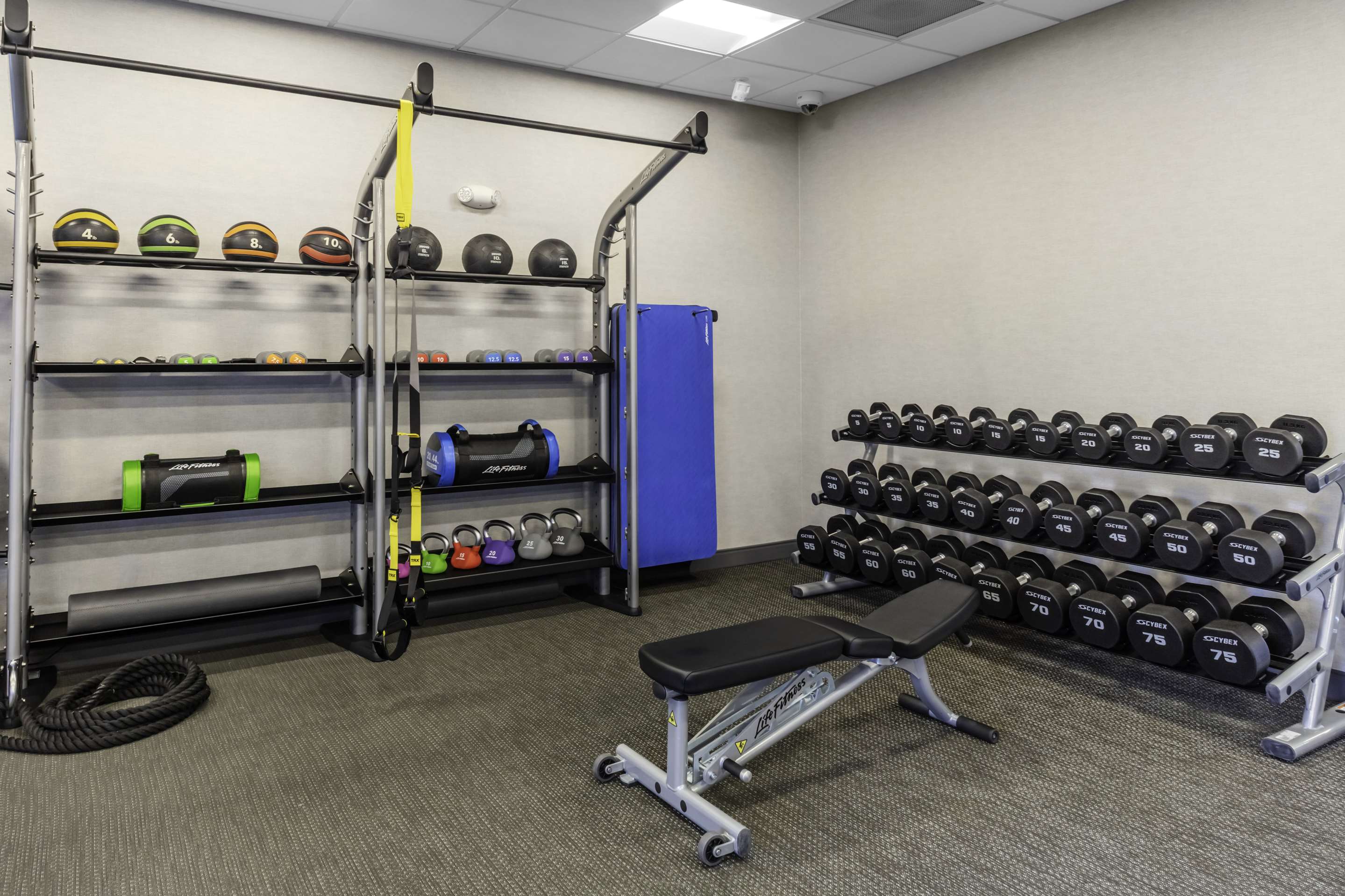 Health club fitness center gym | Hampton Inn & Suites Indianapolis West Speedway