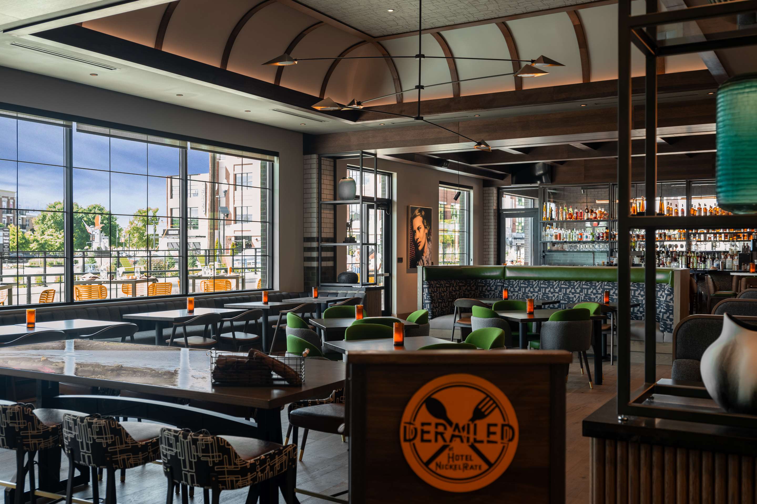 BarLounge | Hotel Nickel Plate Fishers, Tapestry Collection By Hilton