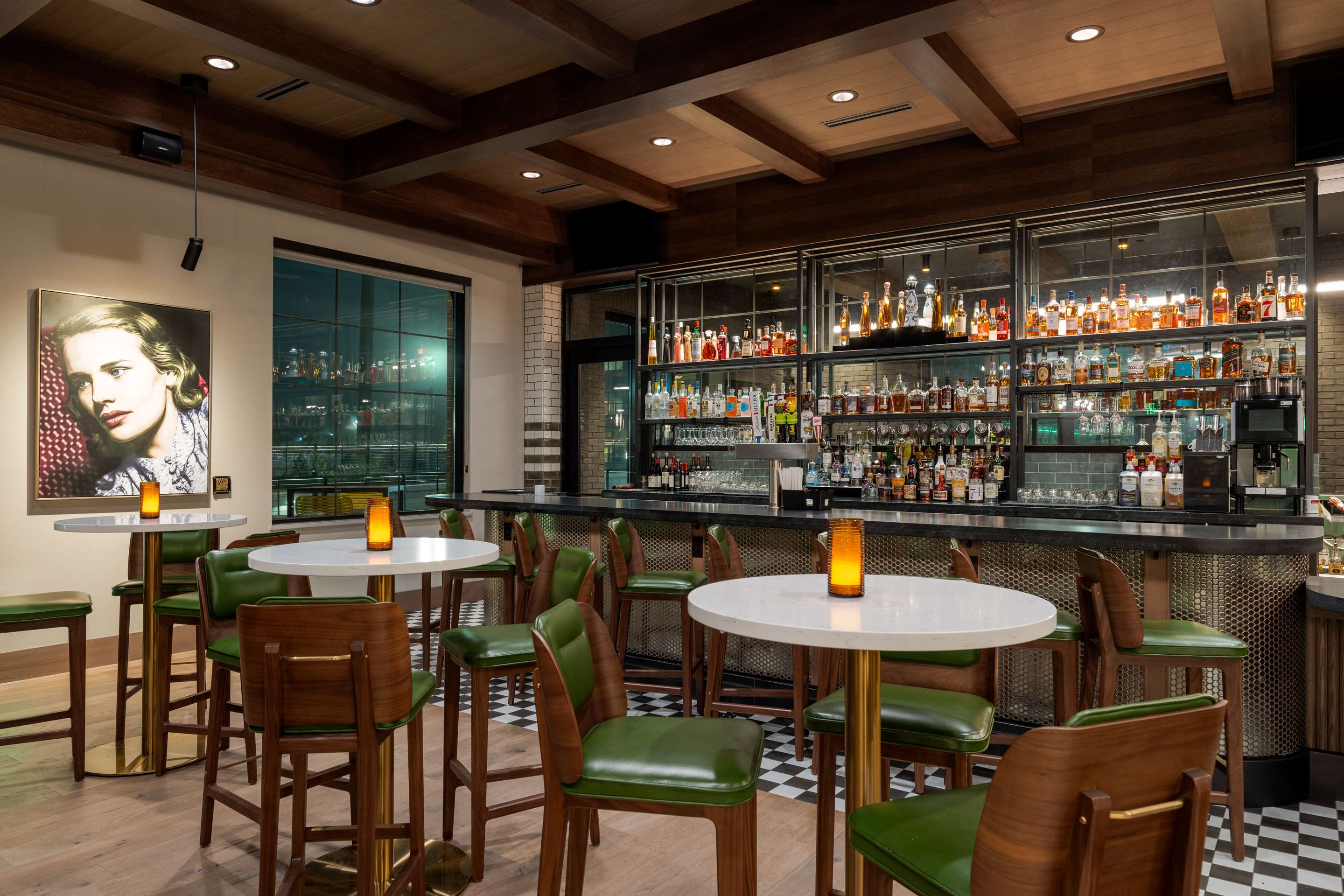 BarLounge | Hotel Nickel Plate Fishers, Tapestry Collection By Hilton