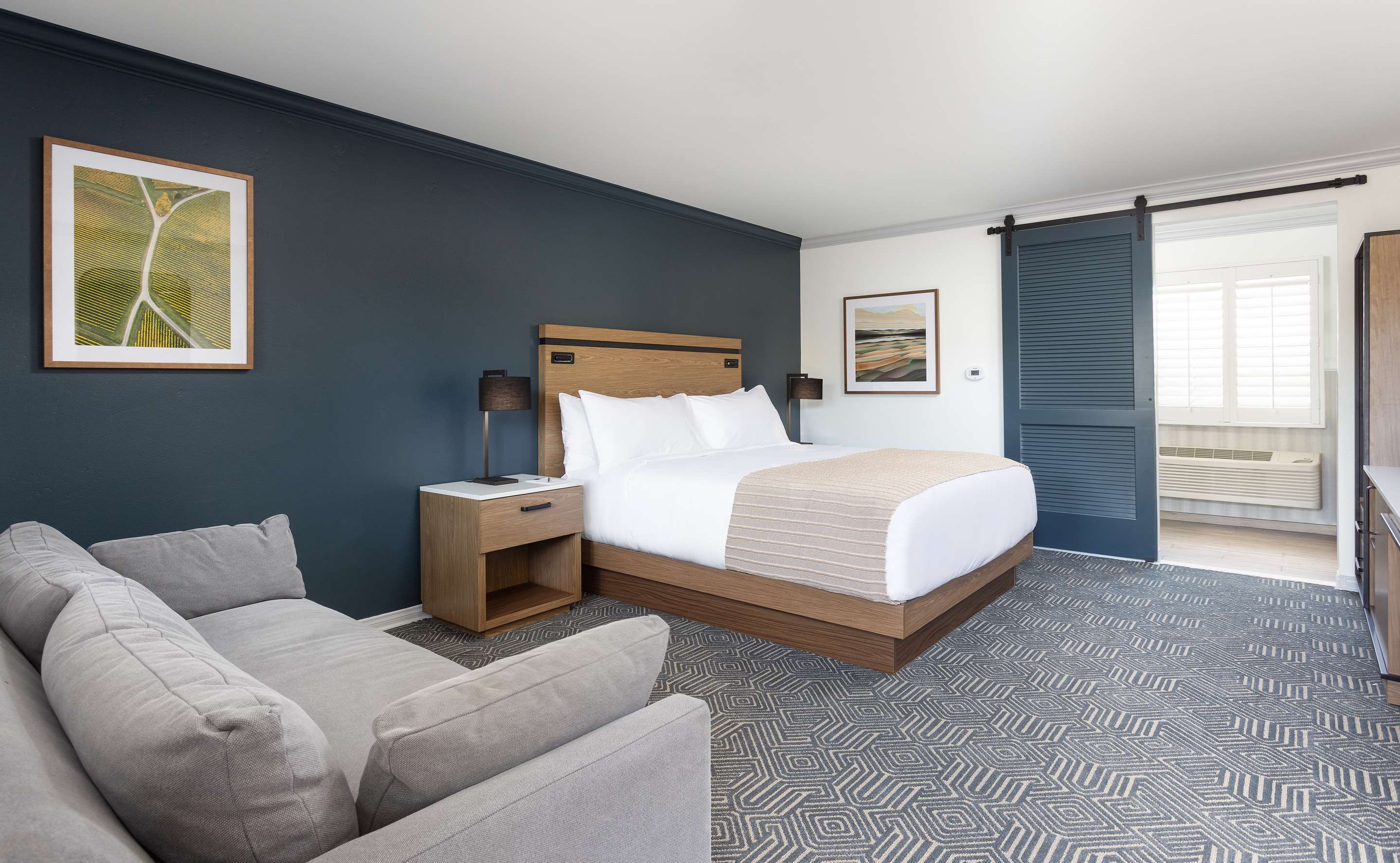 Guest room