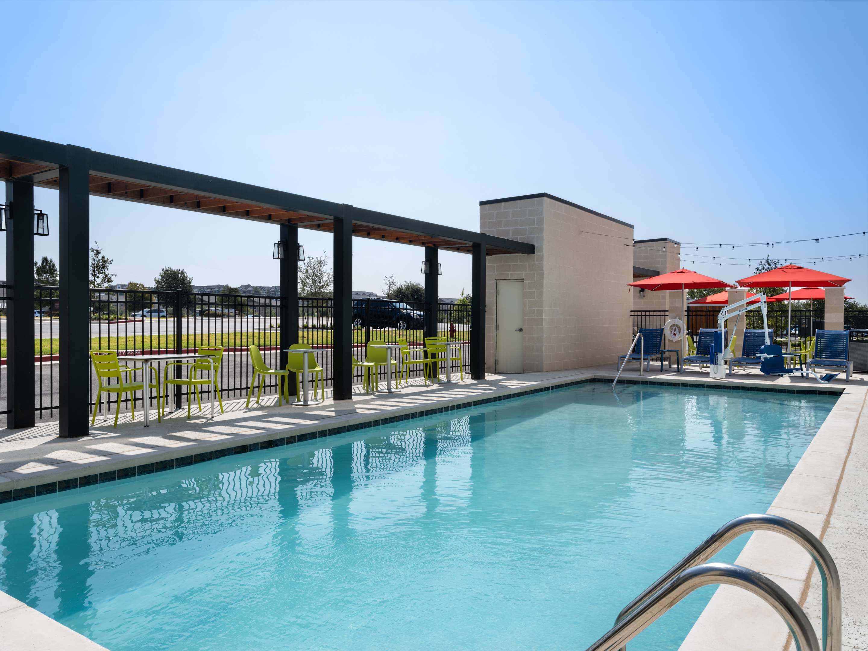 Pool | Home2 Suites By Hilton Round Rock Medical Center