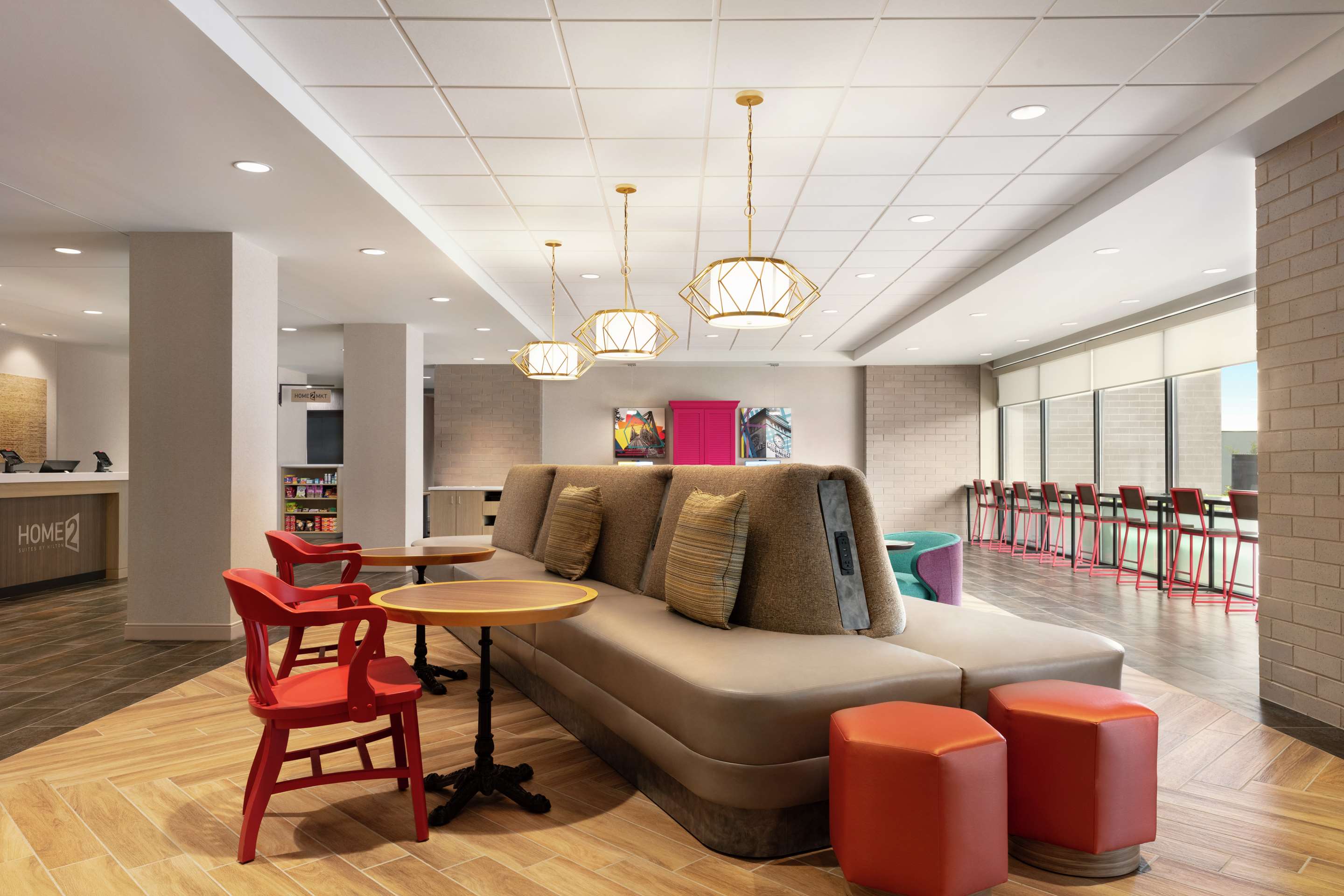 Lobby | Home2 Suites By Hilton Milwaukee West