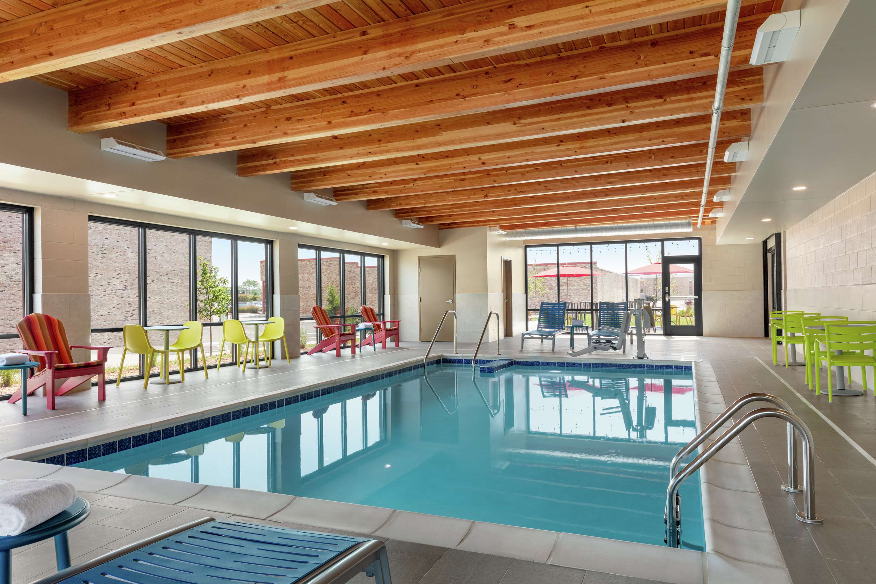 Pool | Home2 Suites By Hilton Milwaukee West
