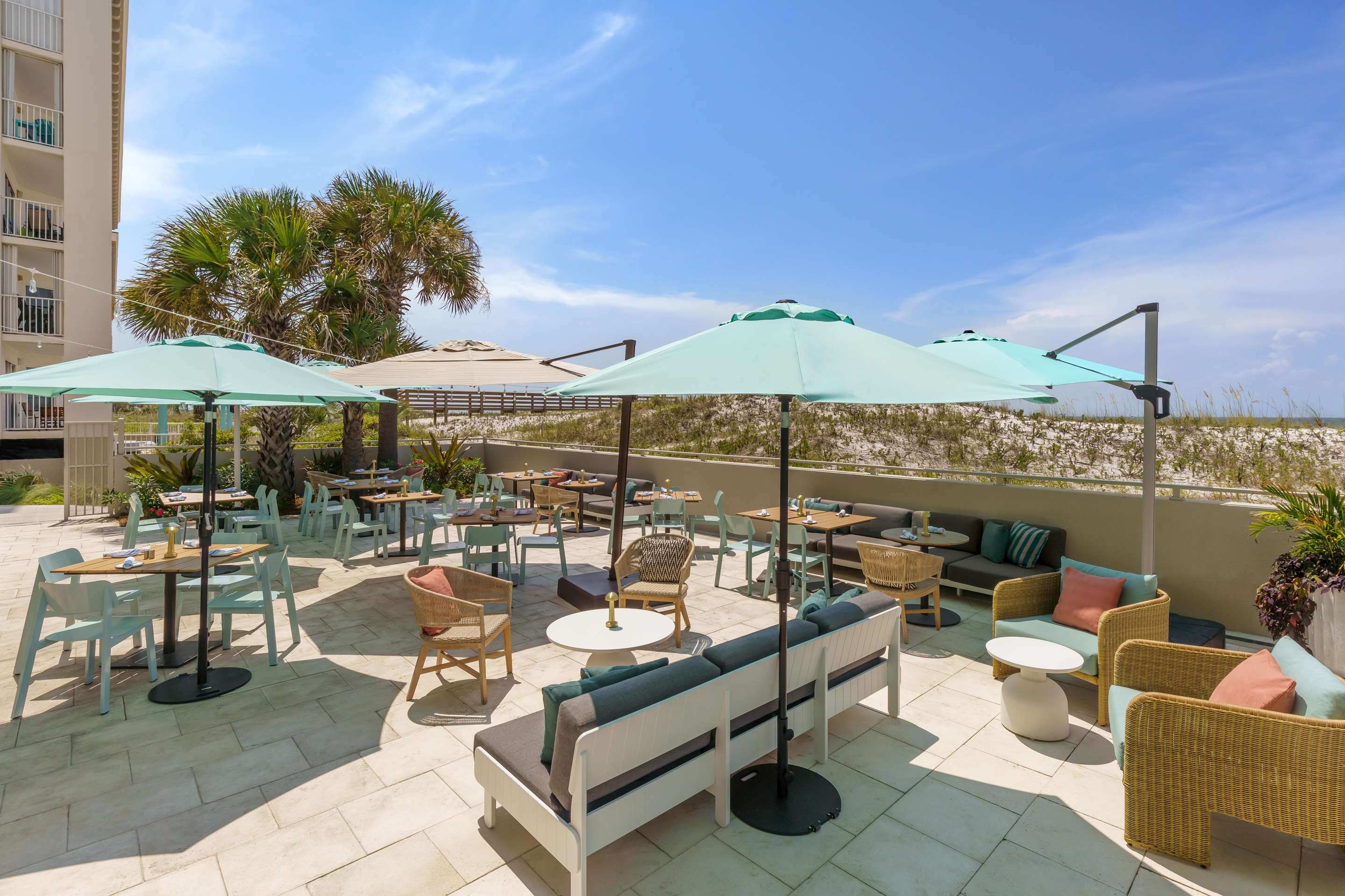 BarLounge | Beal House Fort Walton Beach, Tapestry Collection by Hilton