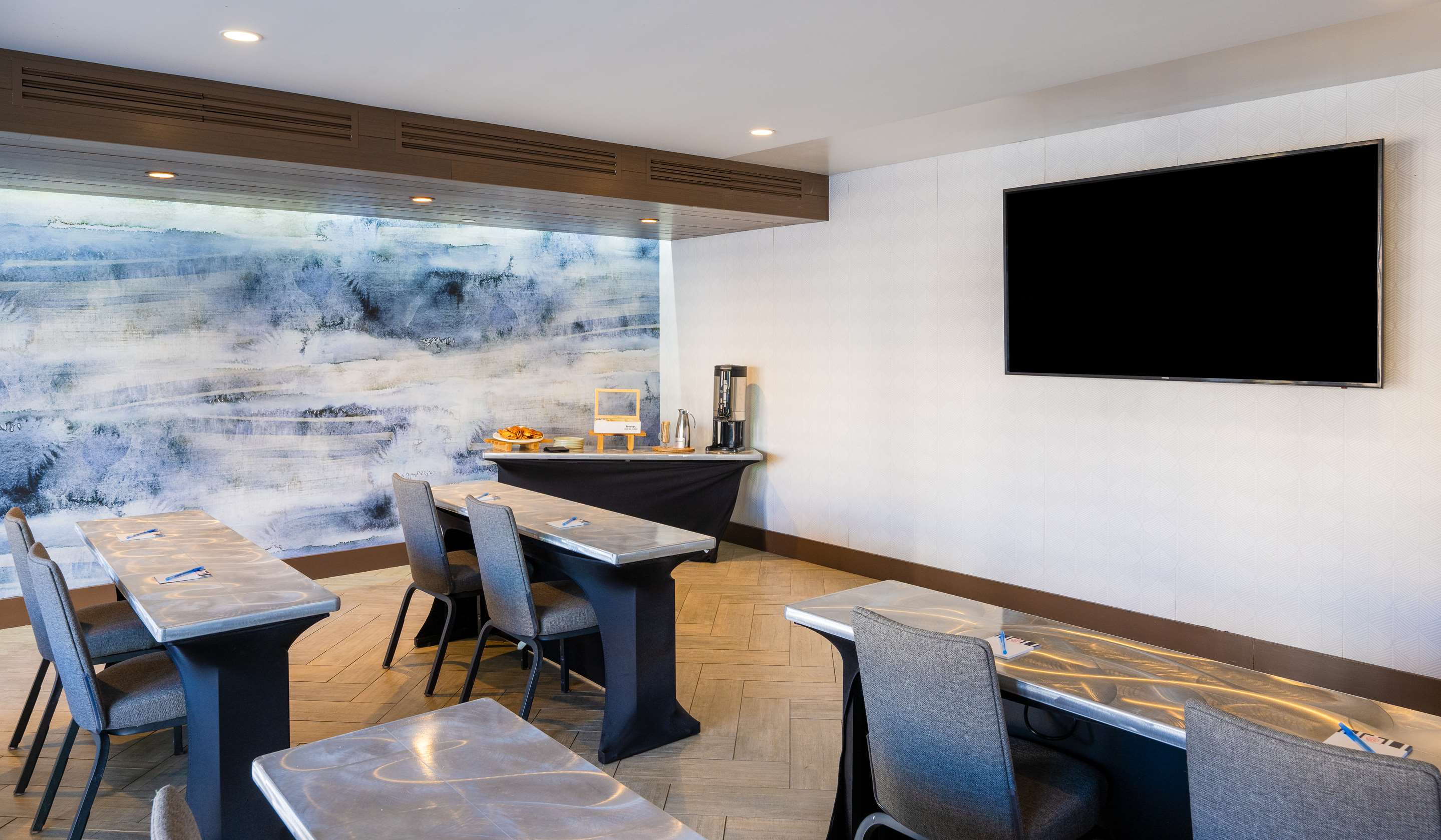 Meeting Room | Inn at the Pier Pismo Beach, Curio Collection by Hilton
