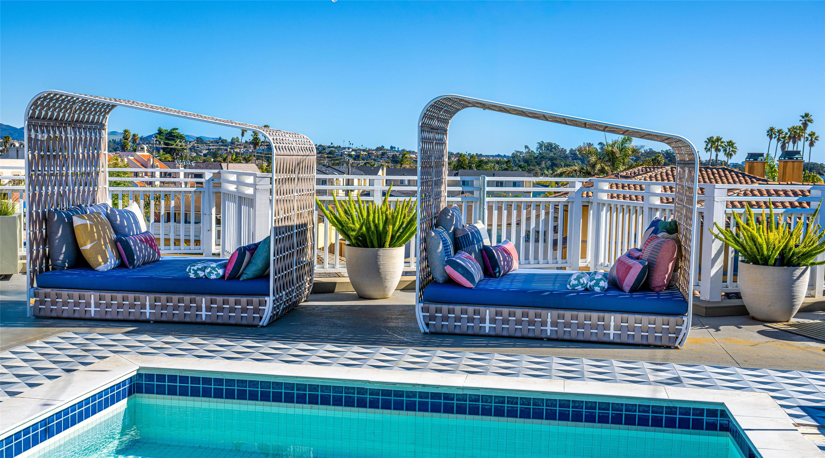 Pool | Inn at the Pier Pismo Beach, Curio Collection by Hilton