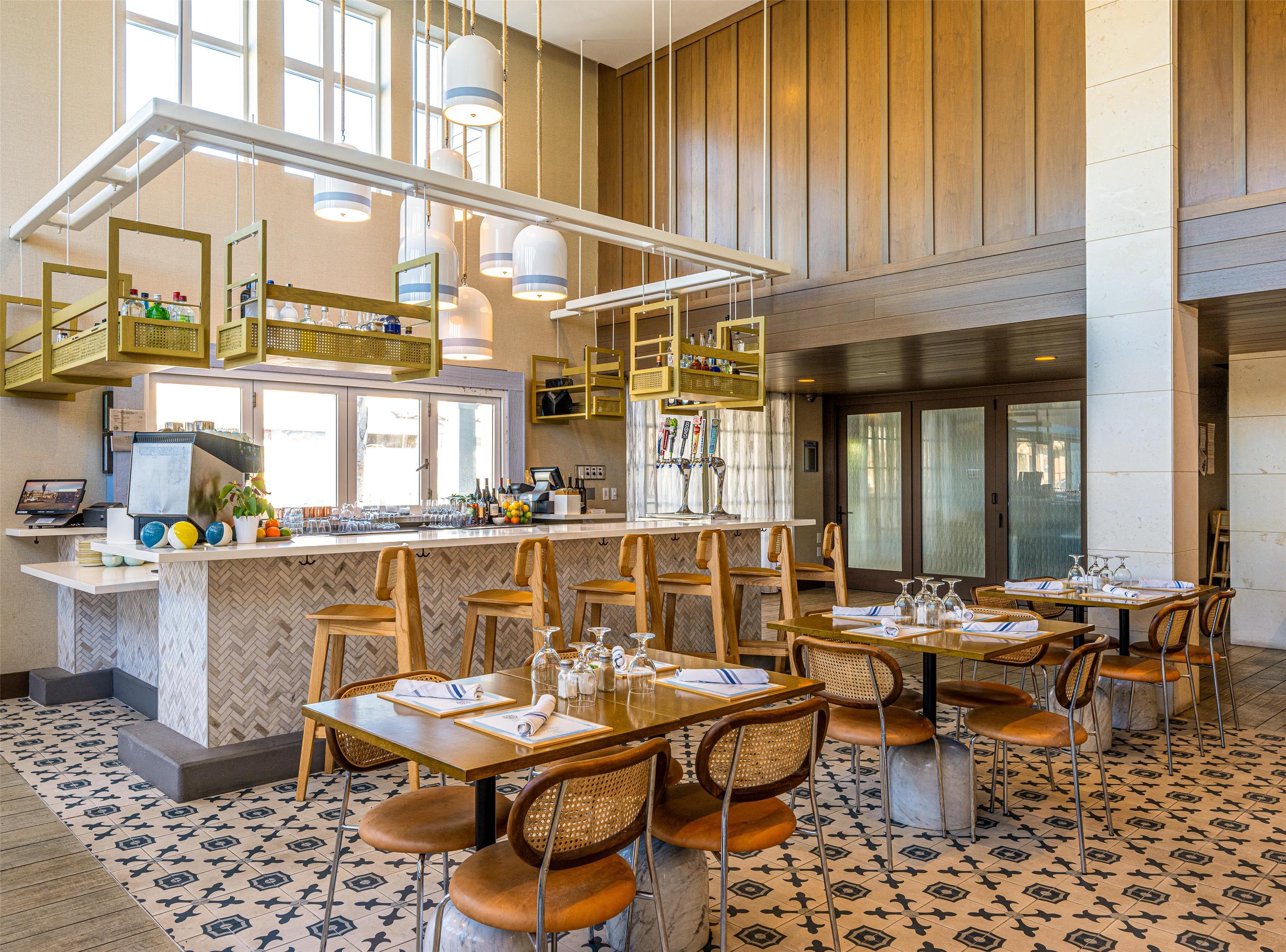 Restaurant | Inn at the Pier Pismo Beach, Curio Collection by Hilton
