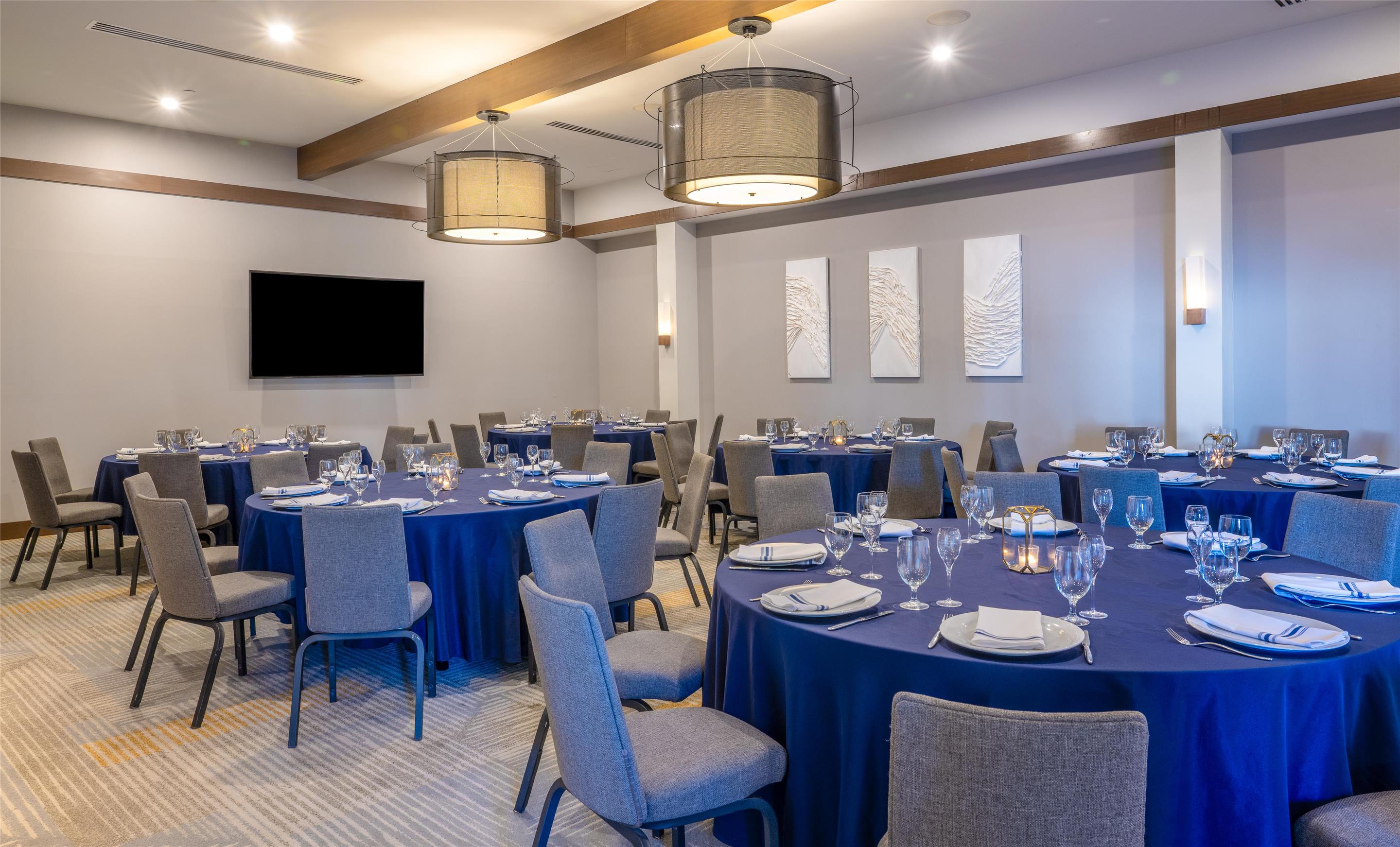 Meeting Room | Inn at the Pier Pismo Beach, Curio Collection by Hilton