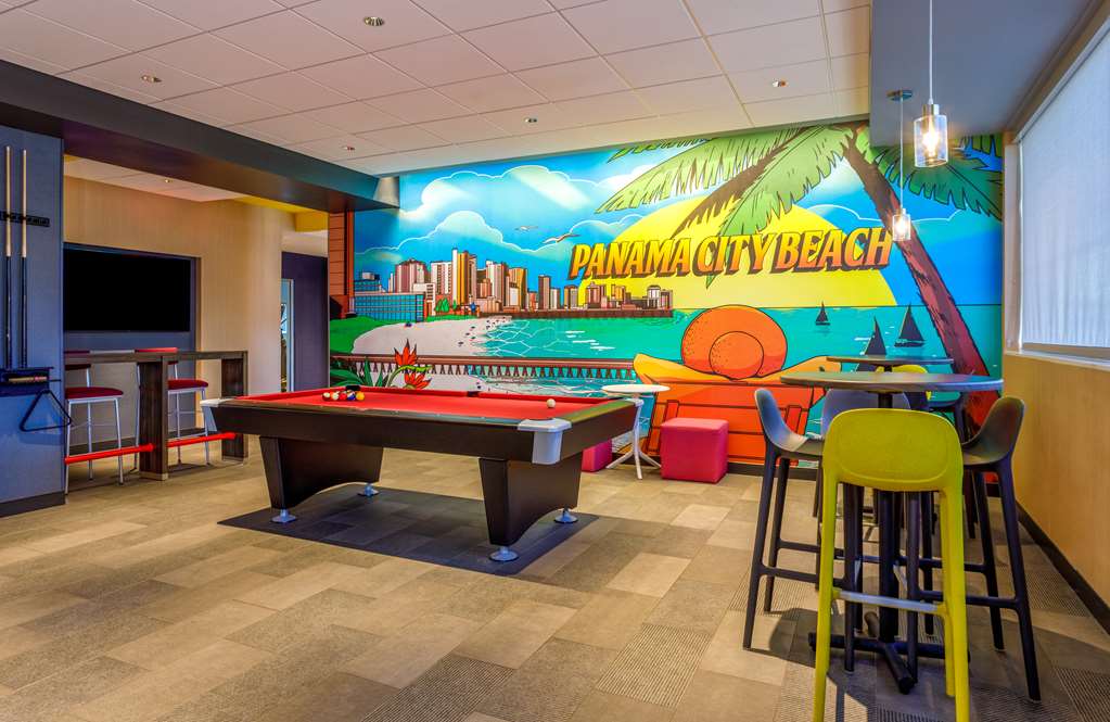Tru by Hilton Panama City Beach - Tap to explore photos