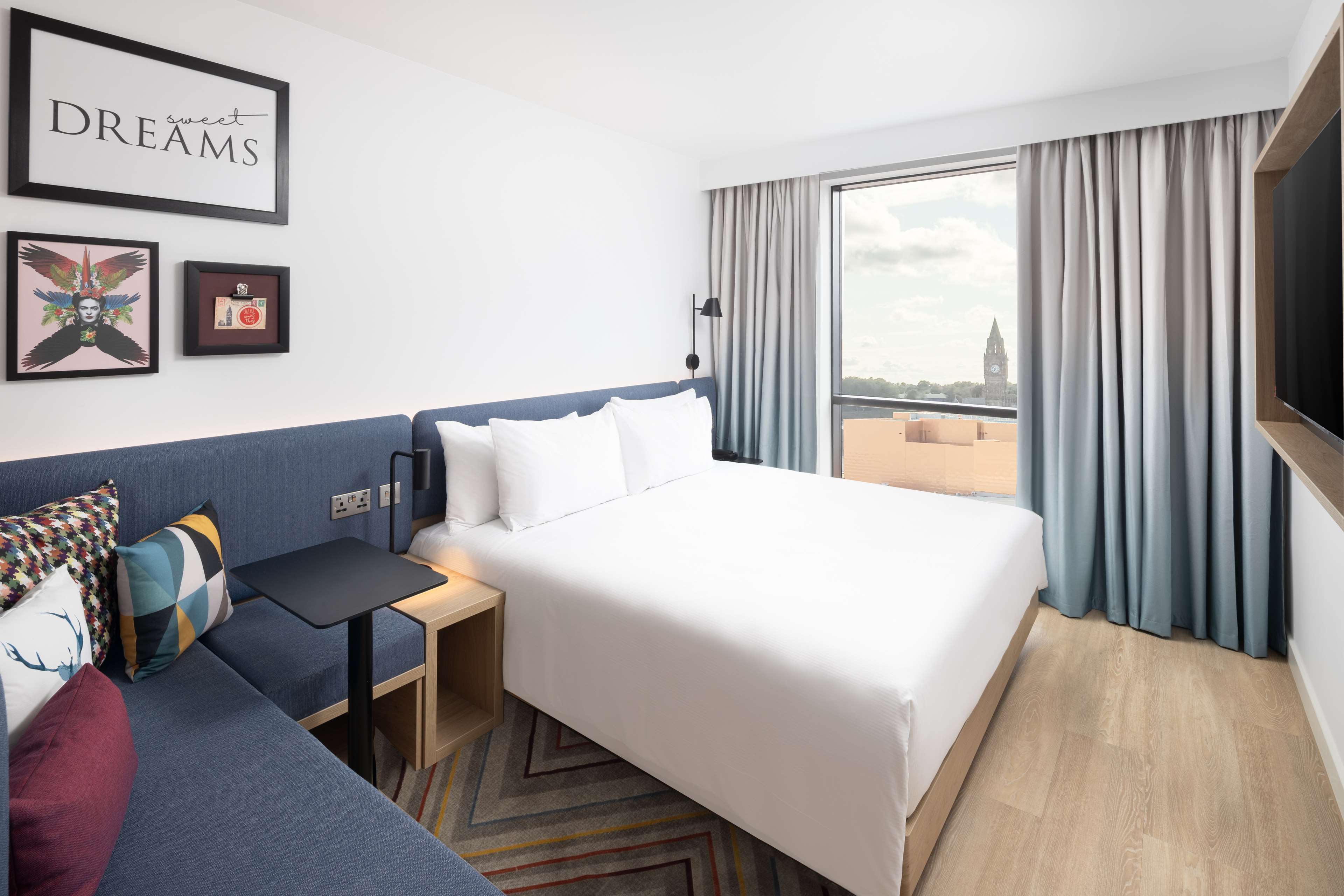 Hampton by Hilton Rochdale Room Type - KING ROOM