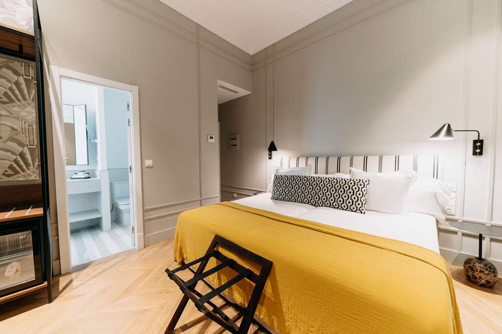 SOHO BOUTIQUE COLON-guestroom-Guest Room,On-Site.jpg