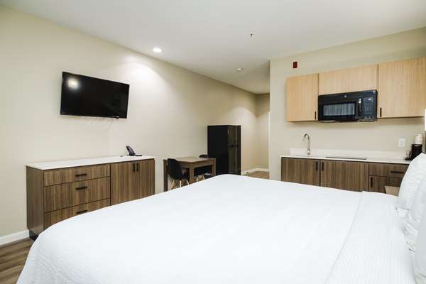  - SureStay Studio by Best Western Downtown Conroe