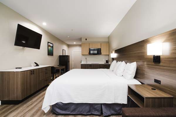  - SureStay Studio by Best Western Downtown Conroe