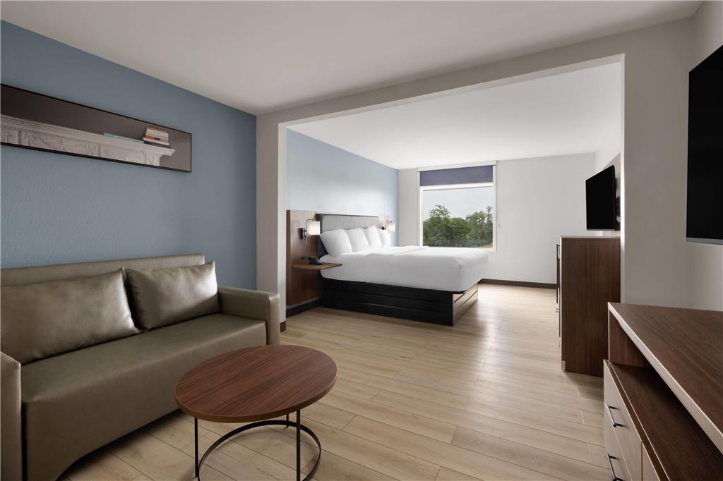 WINGATE BY WYNDHAM DUBLIN NEAR CLAY-guestroom-Guest Room,Suite,On-Site.jpg