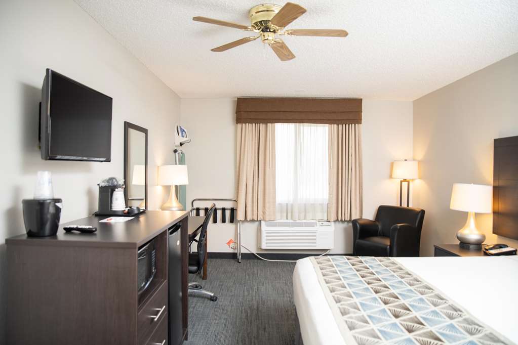 SureStay Plus by Best Western Montrose-guestroom-Guest Room,On-Site.jpg