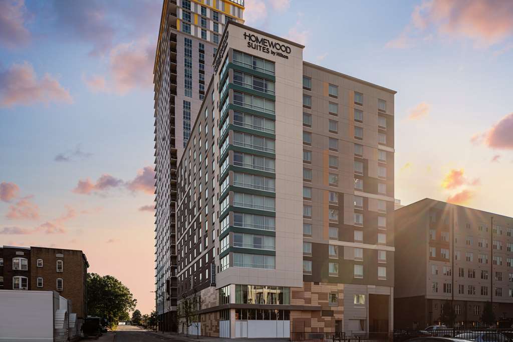 Homewood Sts by Hilton Uptown First Ward
