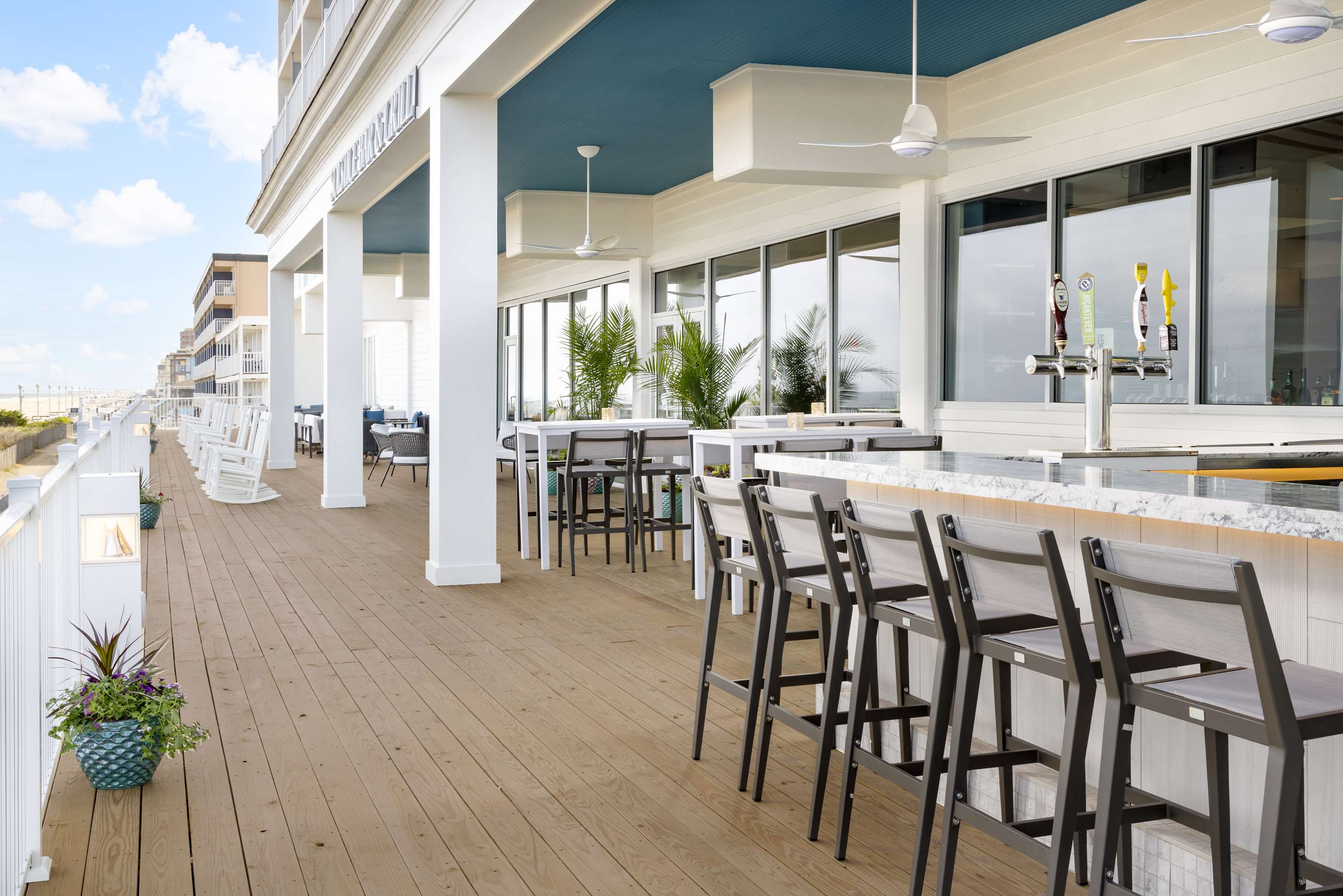 BarLounge | Hilton Garden Inn Ocean City Oceanfront