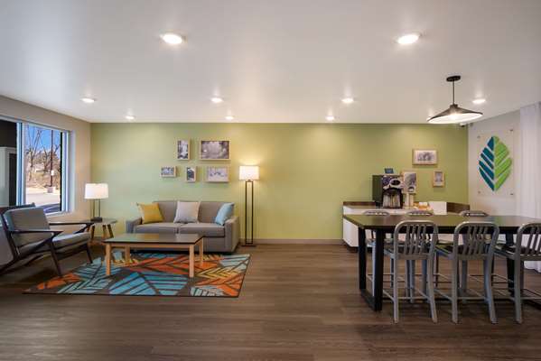  - WoodSpring Suites Airport Grand Rapids