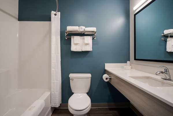  - WoodSpring Suites Airport Grand Rapids