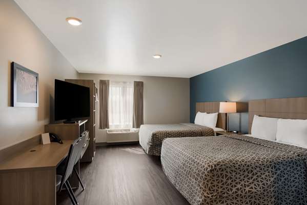 Suite - WoodSpring Suites Airport Grand Rapids