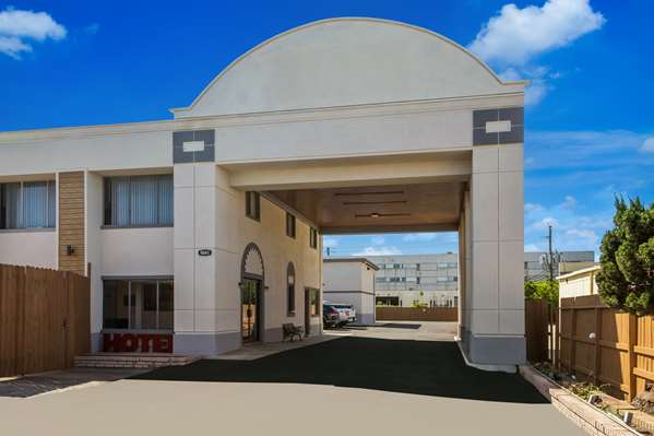 Exterior view - Signature Inn Galleria Houston