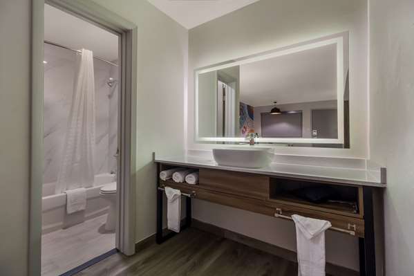 Suite - Signature Inn Galleria Houston