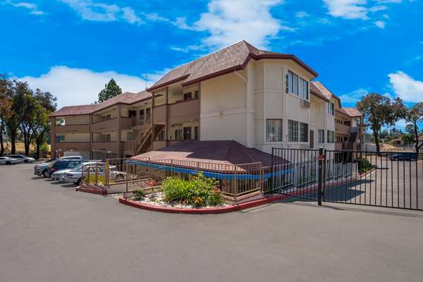 Exterior view - Econo Lodge Vallejo - I-80, Exit 32