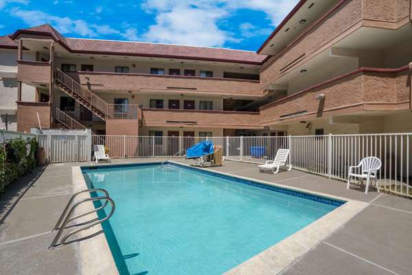 Pool - Econo Lodge Vallejo - I-80, Exit 32
