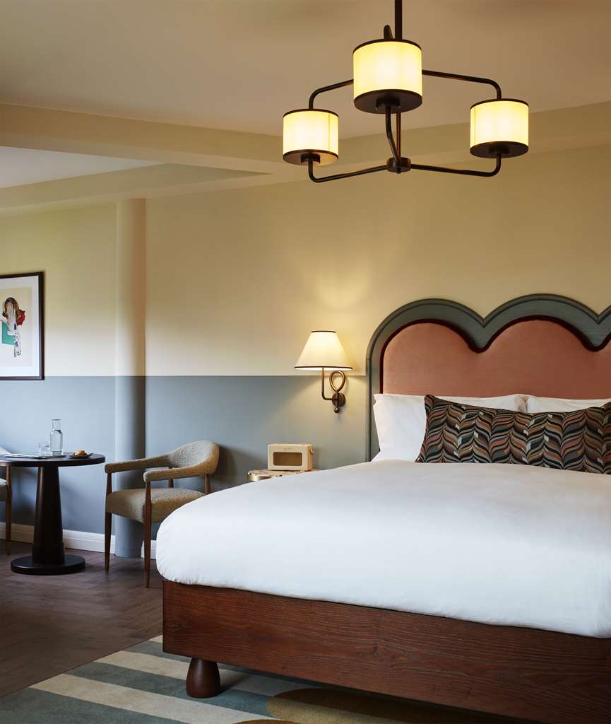 Guest photo