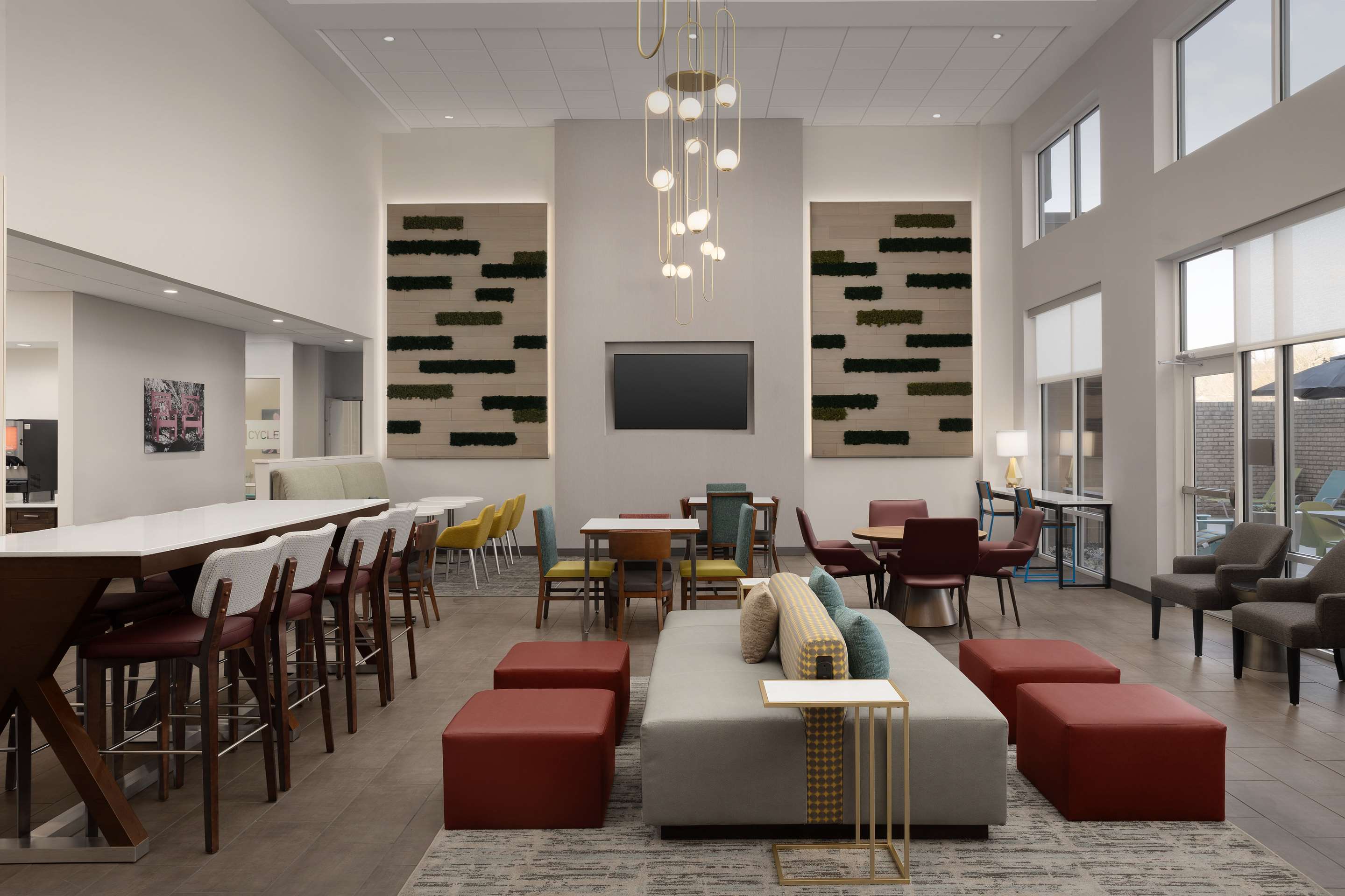 Lobby | Hampton Inn & Suites Durham University Medical Center