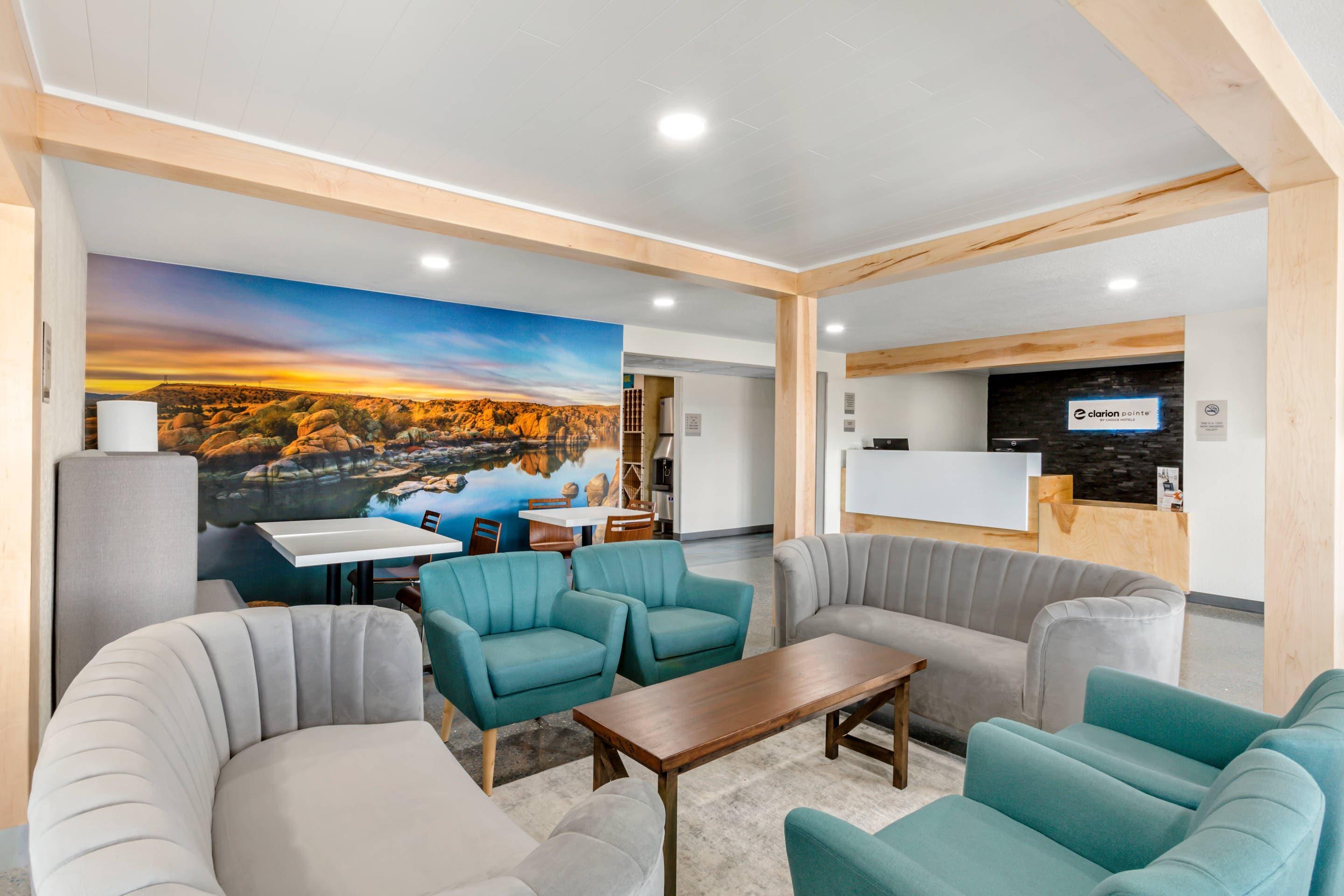 Hotel lobby | Clarion Pointe Prescott Valley