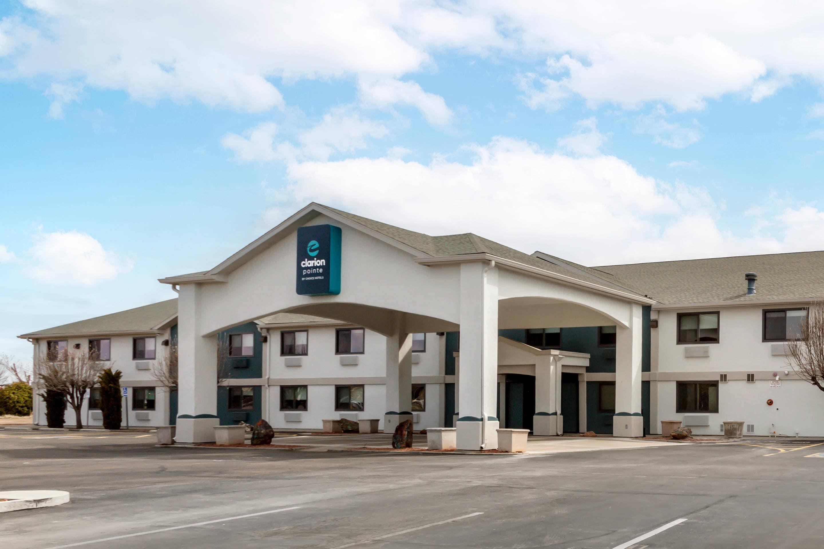 Hotel exterior | Clarion Pointe Prescott Valley