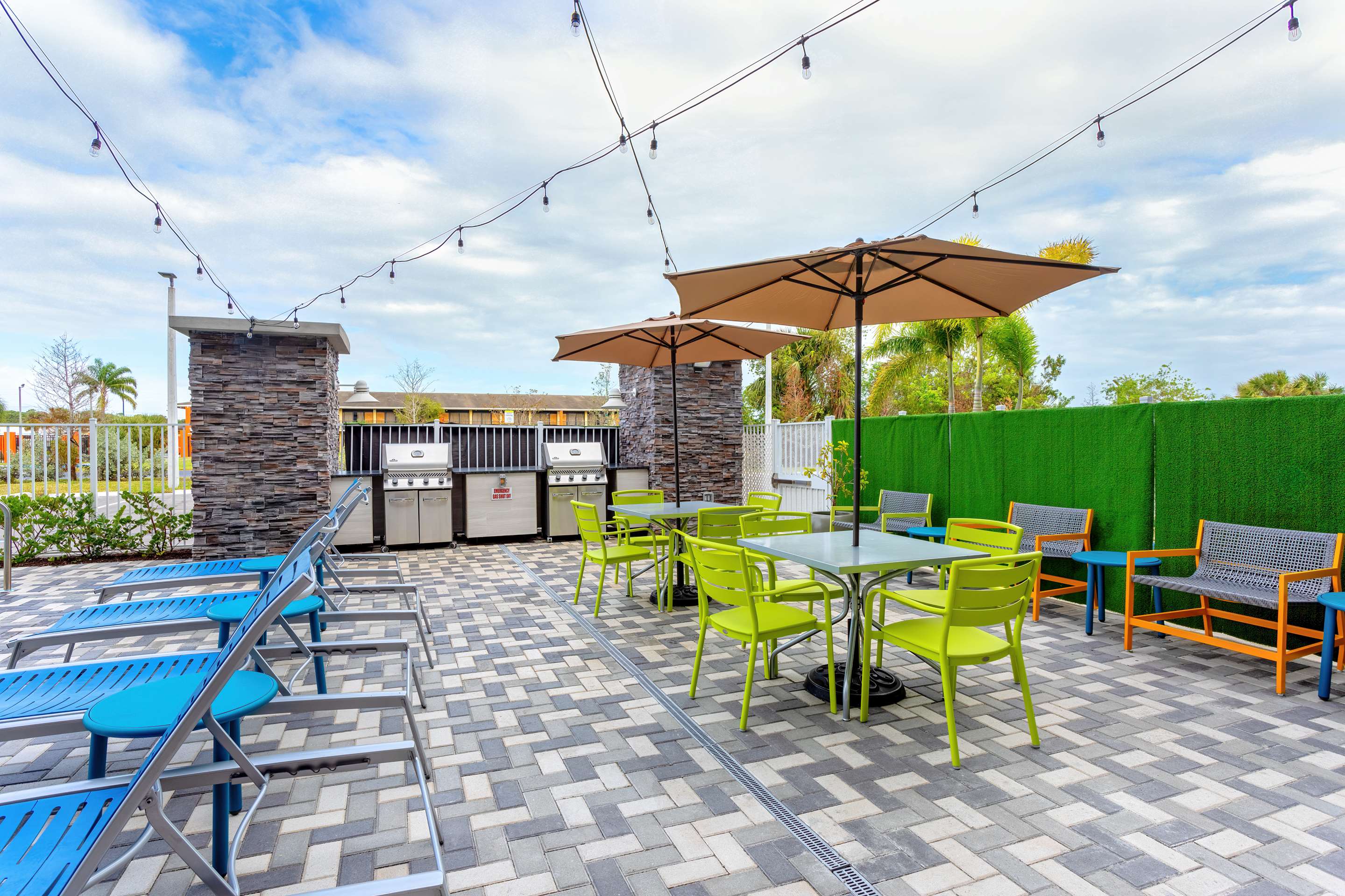 Pool | Home2 Suites by Hilton Ft. Pierce I-95