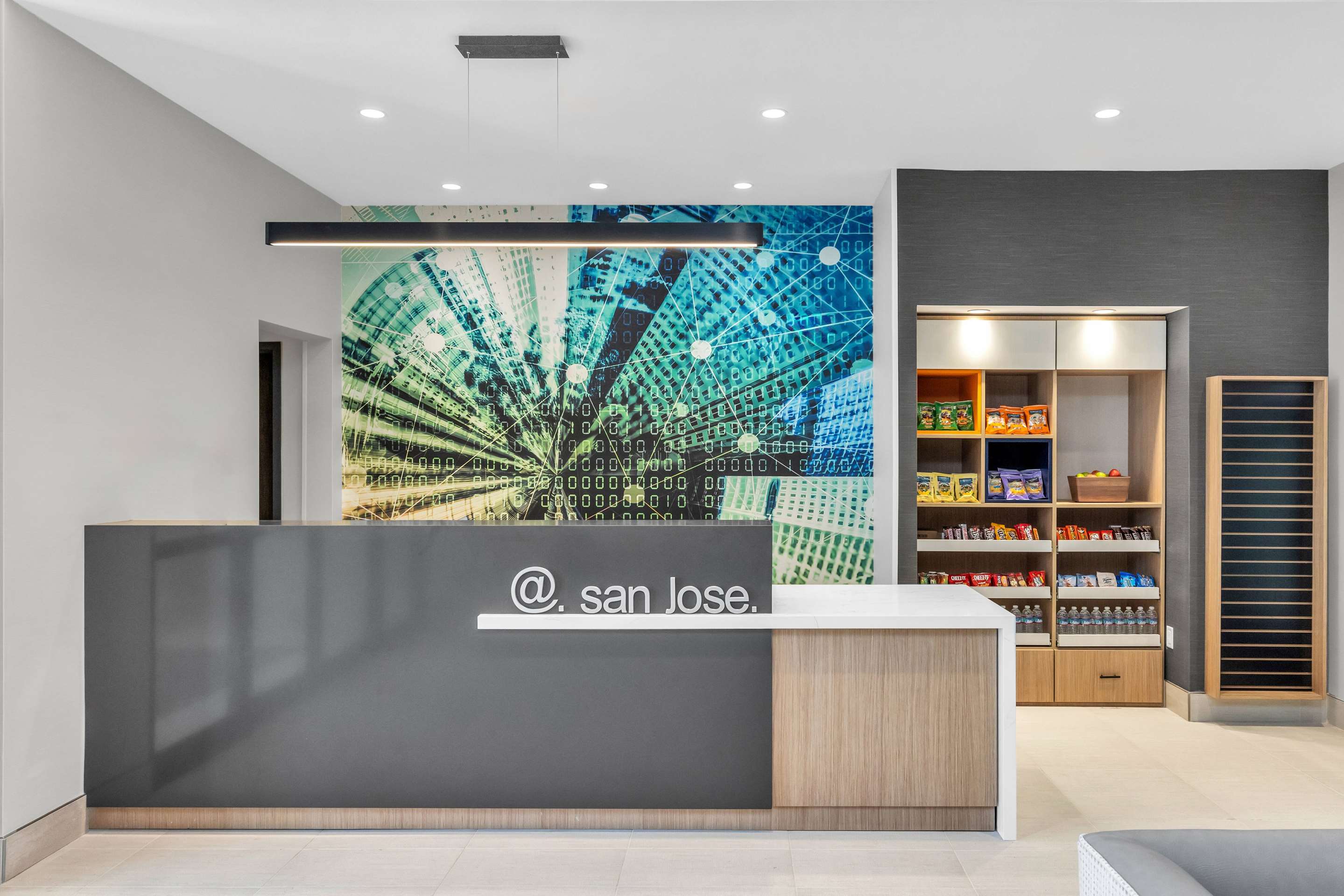Lobby | La Quinta Inn & Suites by Wyndham San Jose Silicon Valley