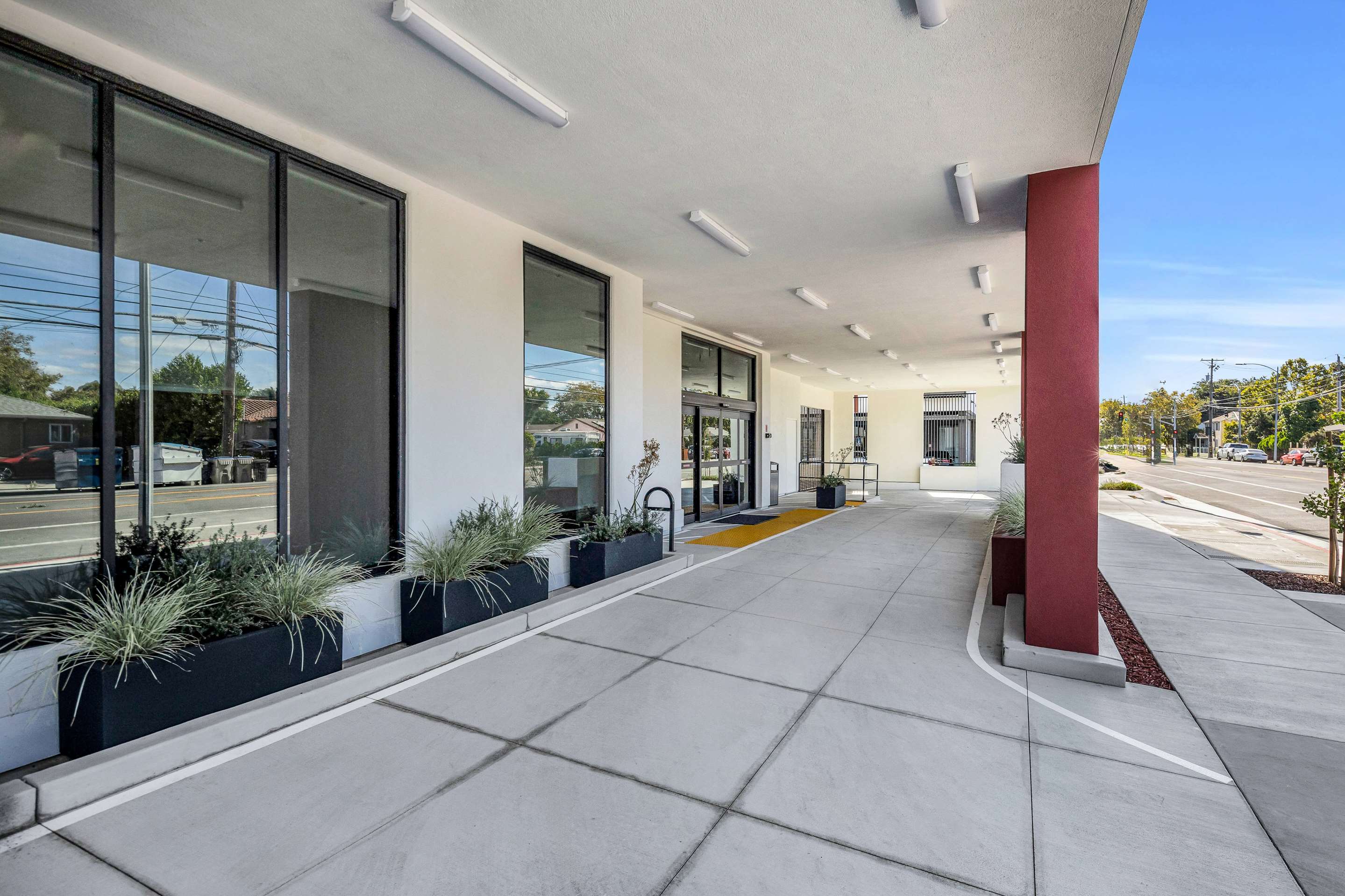 Exterior | La Quinta Inn & Suites by Wyndham San Jose Silicon Valley