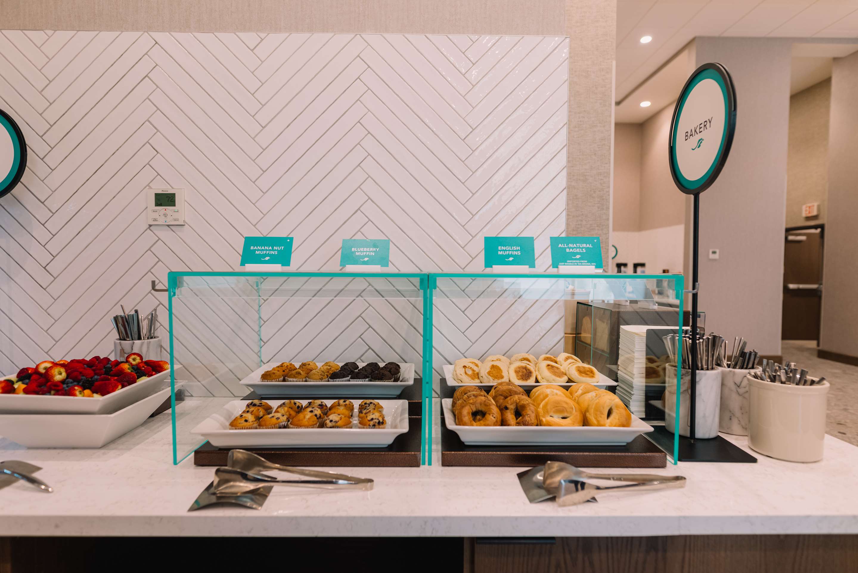 Breakfast Area | Embassy Suites By Hilton Gatlinburg Resort