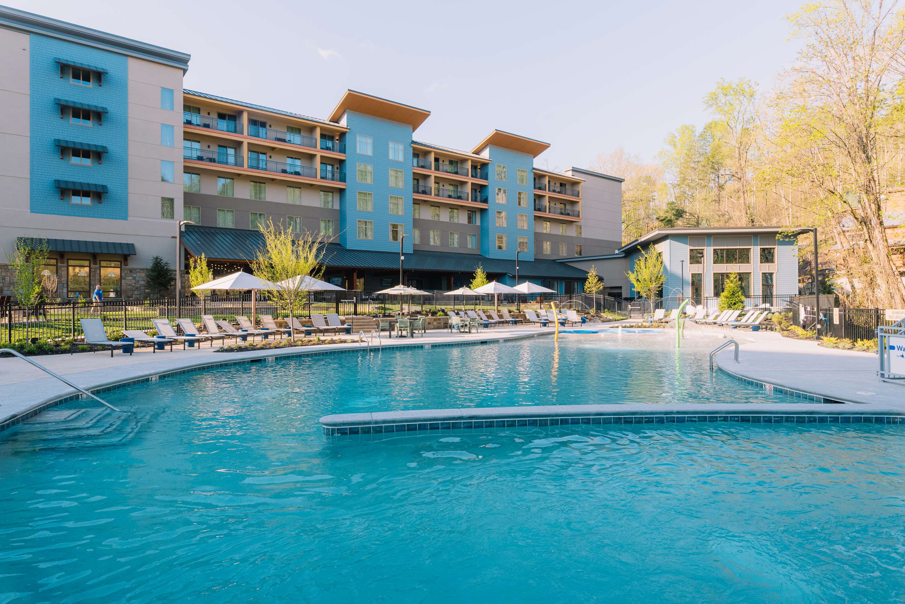 Pool | Embassy Suites By Hilton Gatlinburg Resort