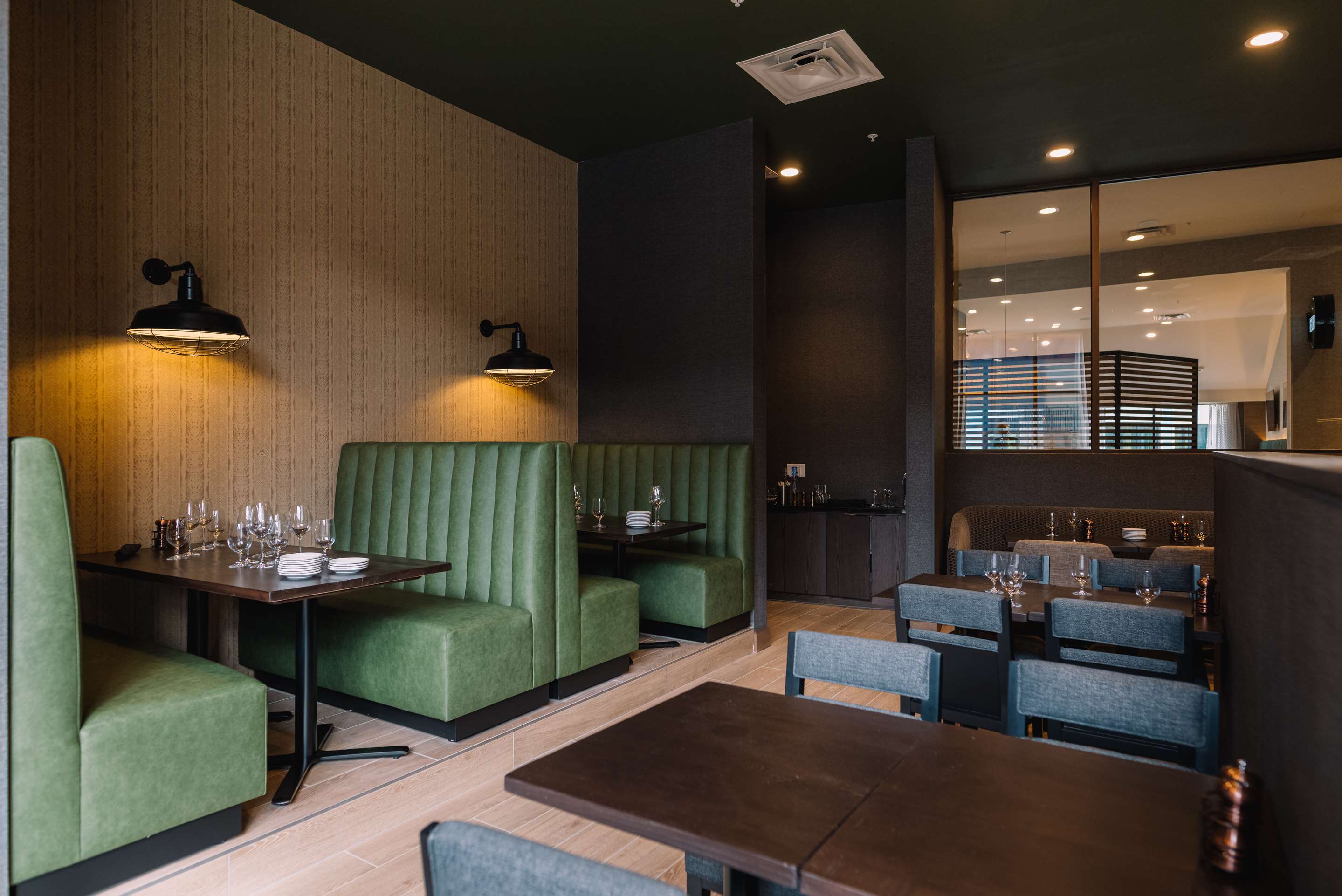 Restaurant | Embassy Suites By Hilton Gatlinburg Resort