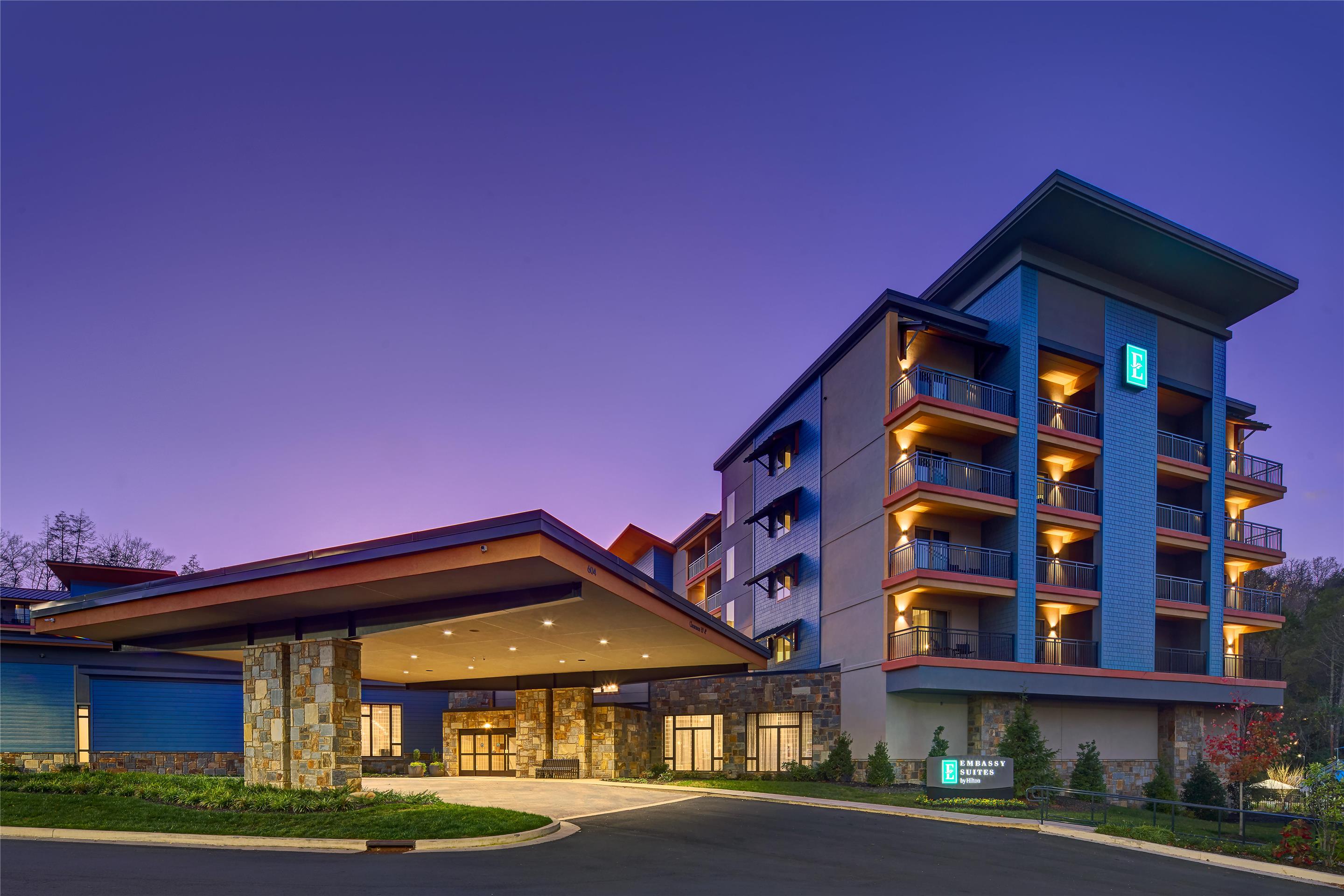 Exterior | Embassy Suites By Hilton Gatlinburg Resort