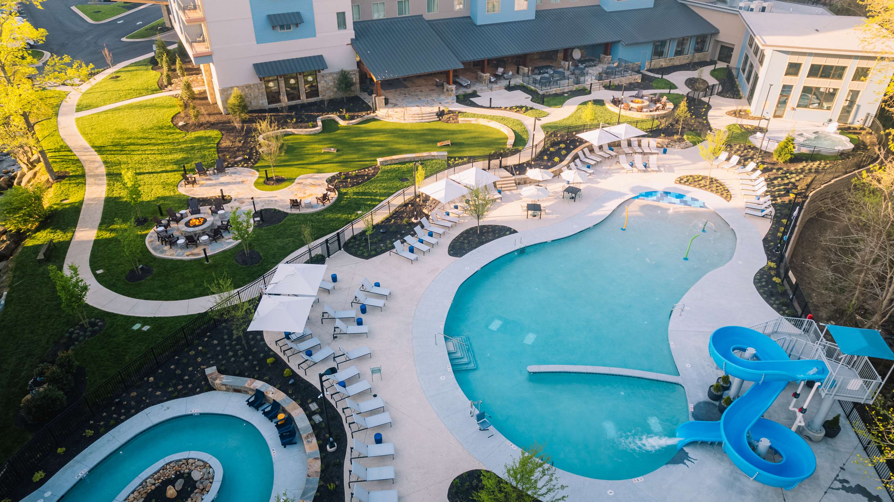 Pool | Embassy Suites By Hilton Gatlinburg Resort
