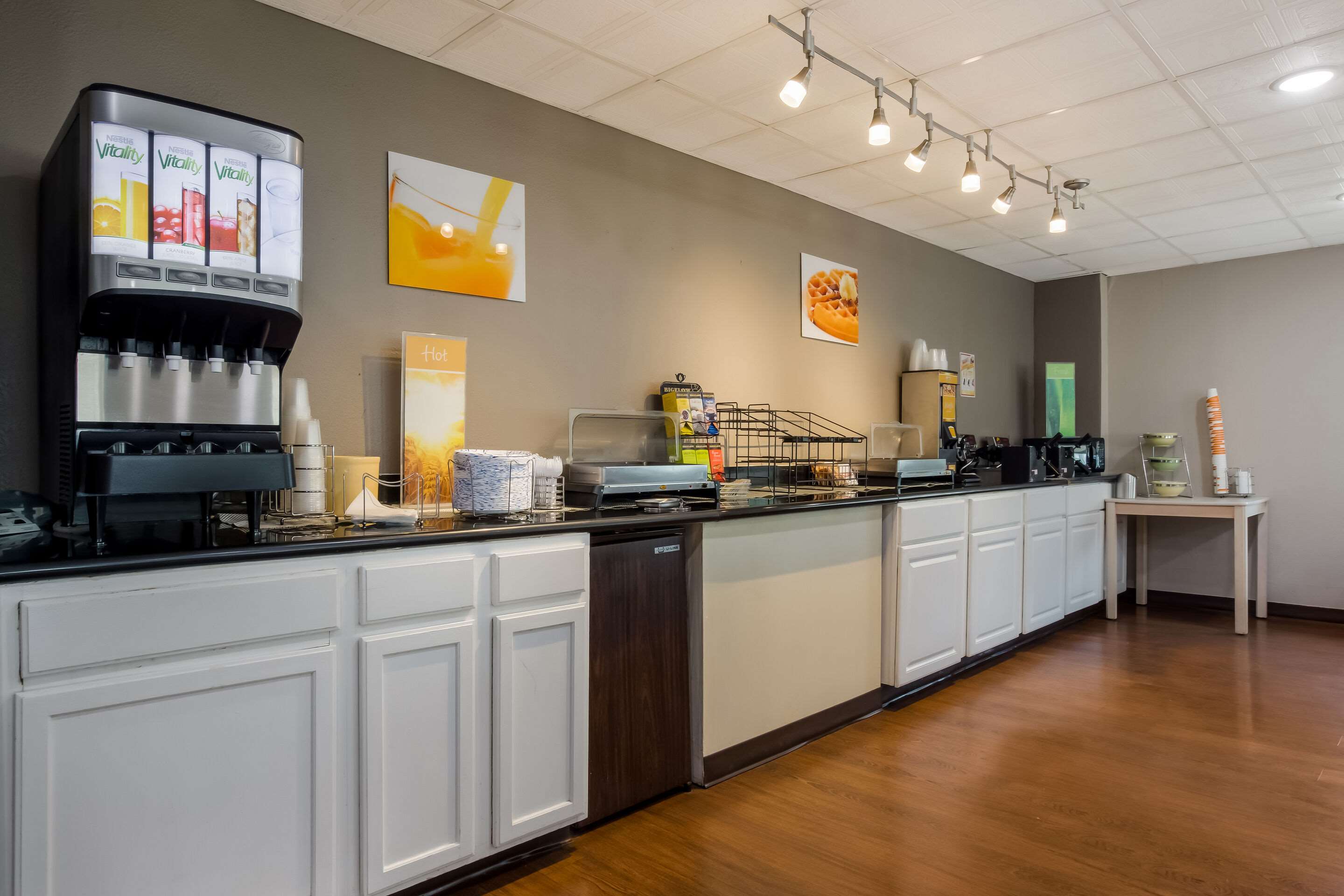 Breakfast bar