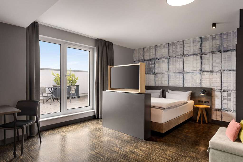 Vienna House Easy by Wyndham  Bremen - Tap to explore photos