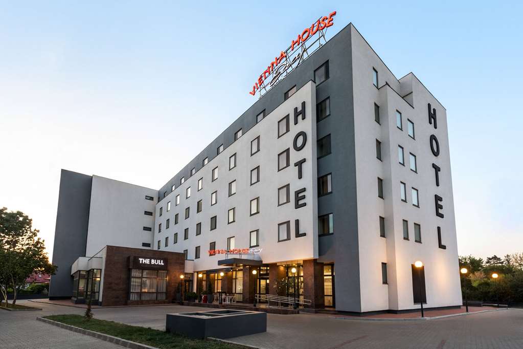 Vienna House Easy by Wyndham Airport