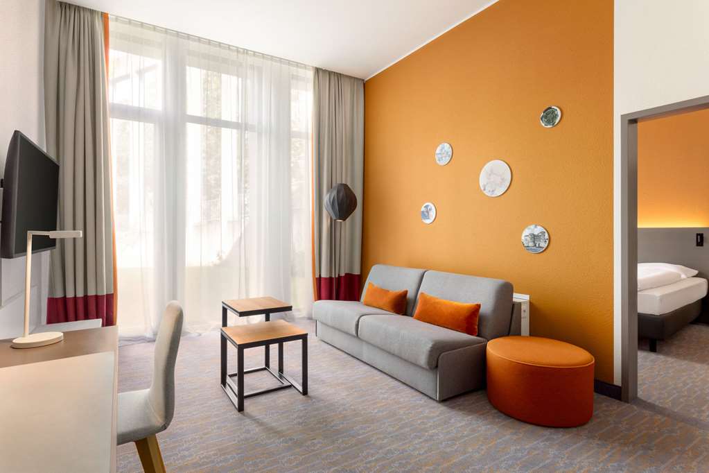 Vienna House Easy Trier-guestroom-Guest Room,Suite,On-Site.jpg