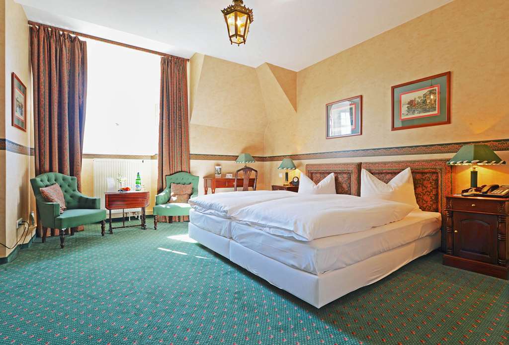 HOTEL VILLA WESTERBERGE-guestroom-Guest Room,On-Site.jpg