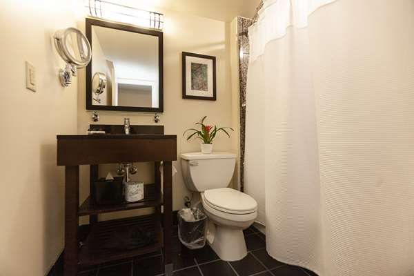  - Clarion Hotel & Conference Center New Orleans Airport Kenner