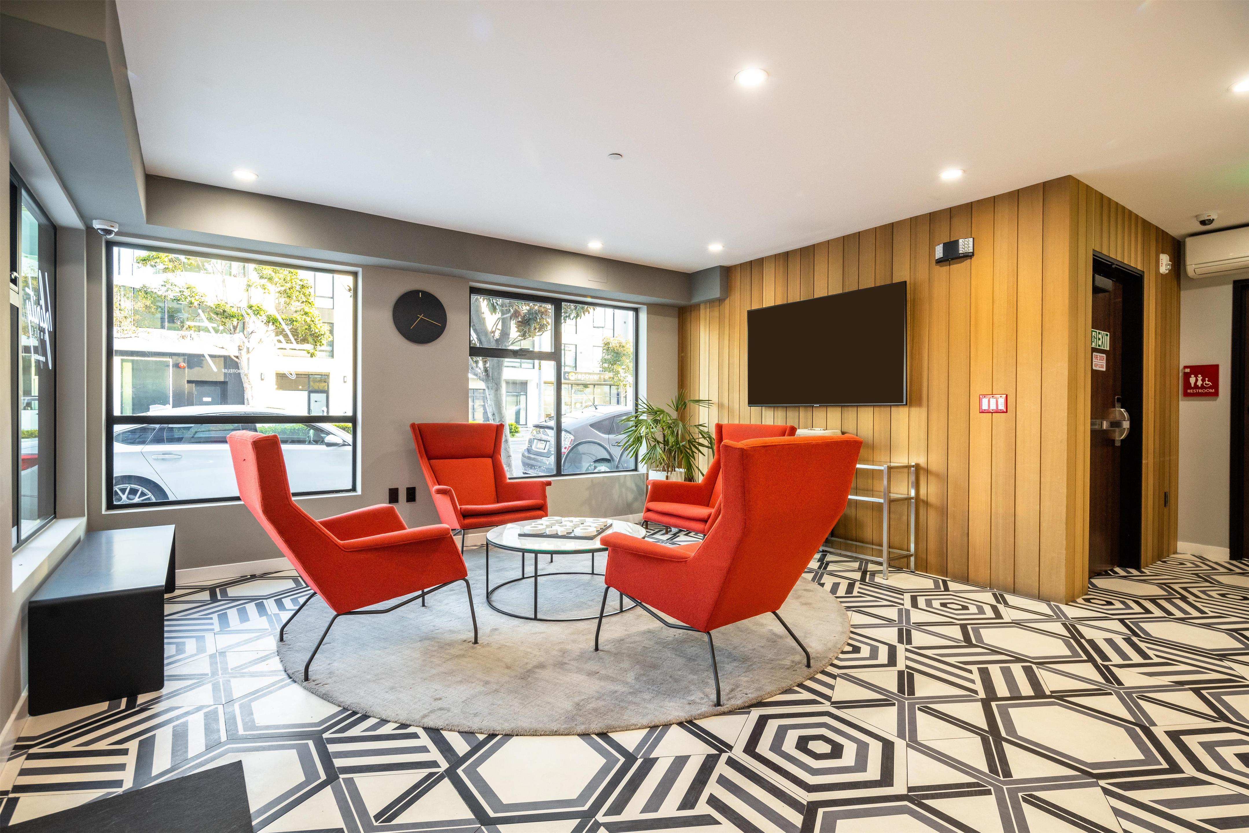 Lobby | Infinity Hotel San Francisco, Tapestry Collection by Hilton